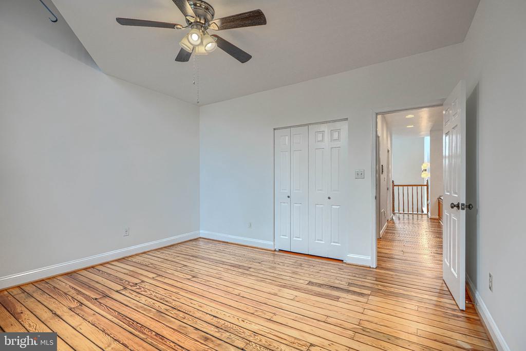 144 E CLEMENT STREET E Unit: A