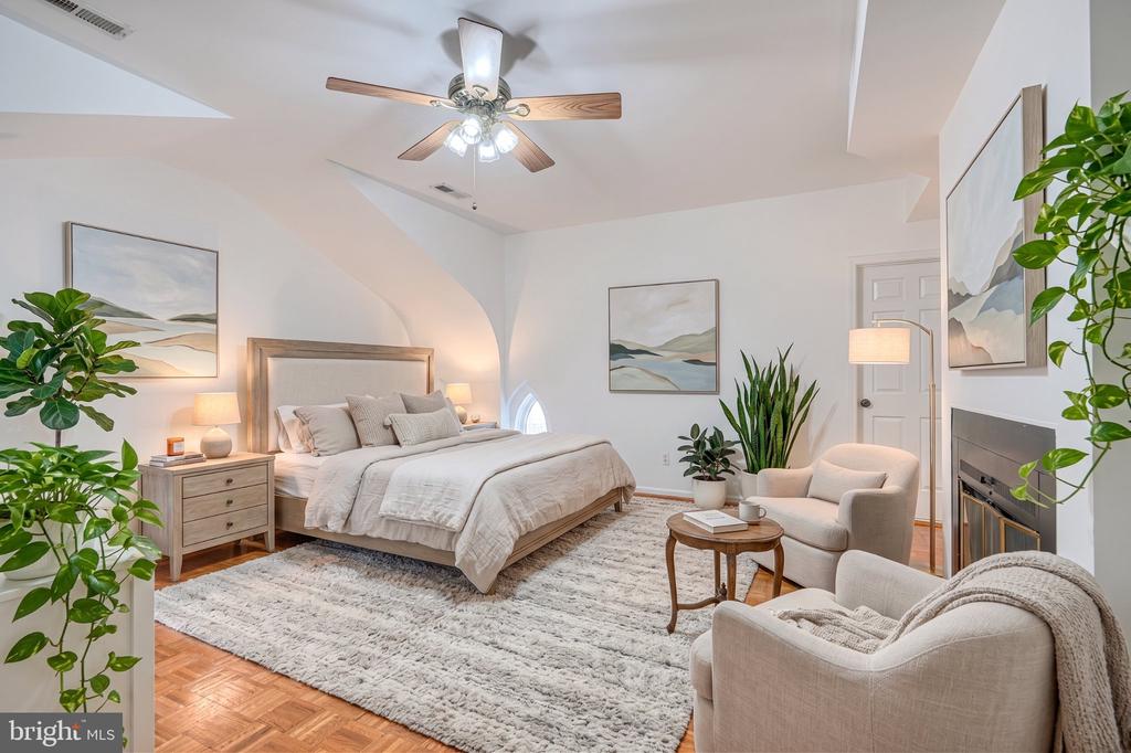 144 E CLEMENT STREET E Unit: A