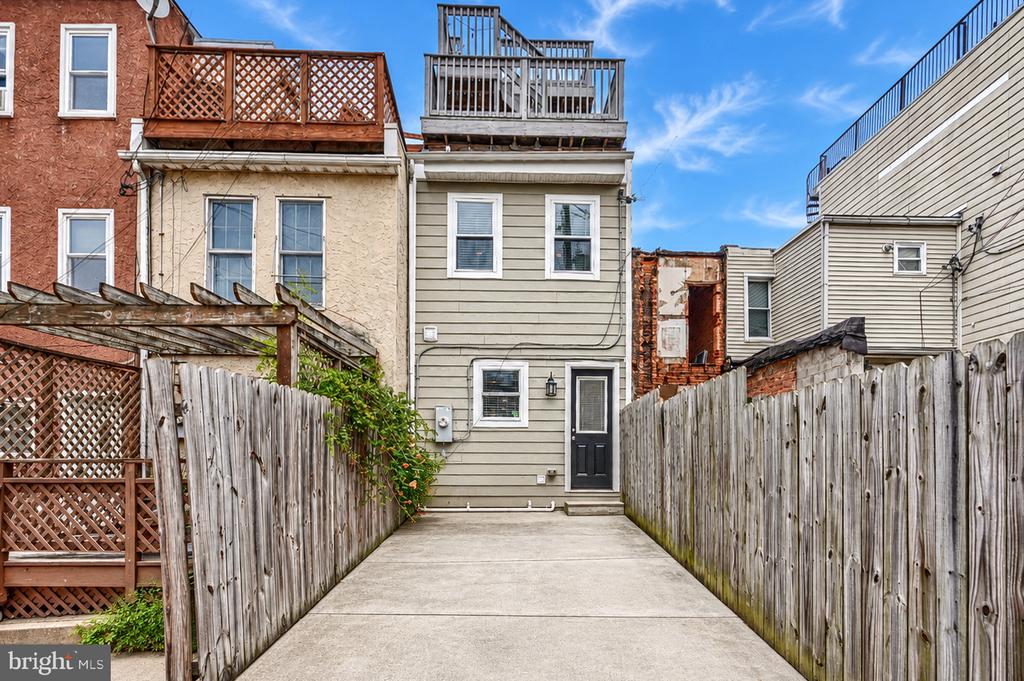 1414 JACKSON STREET