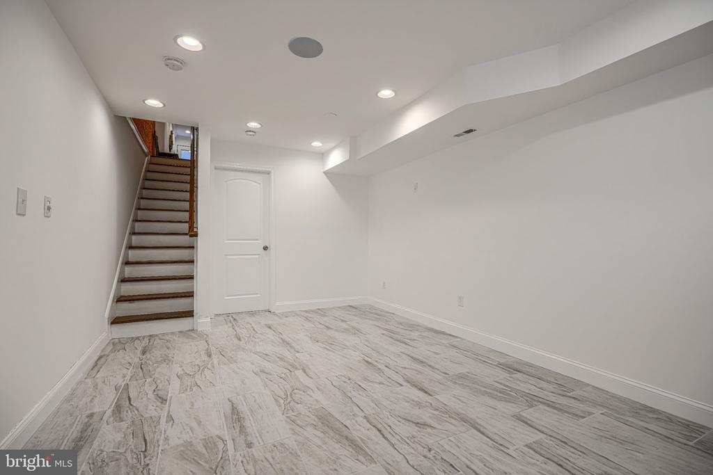 1414 JACKSON STREET