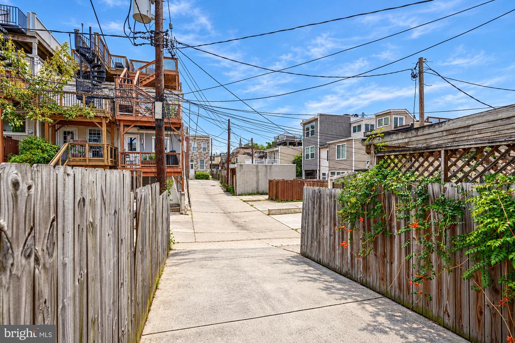 1414 JACKSON STREET
