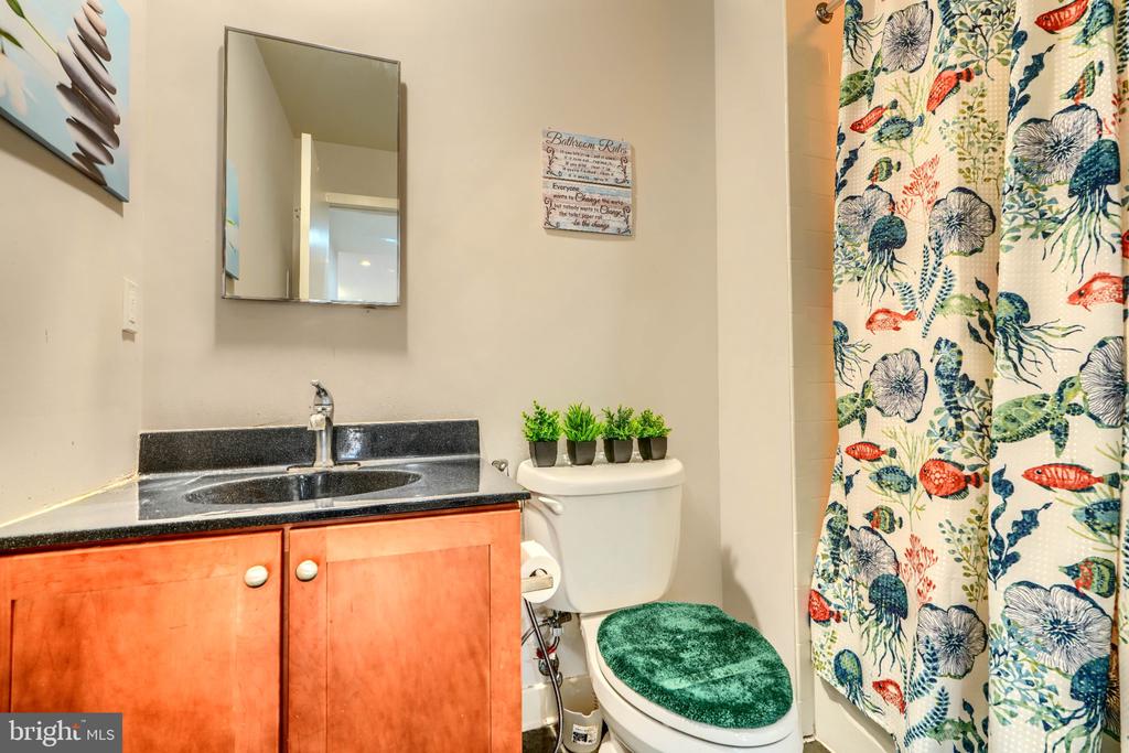 1211 LIGHT STREET Unit: 208