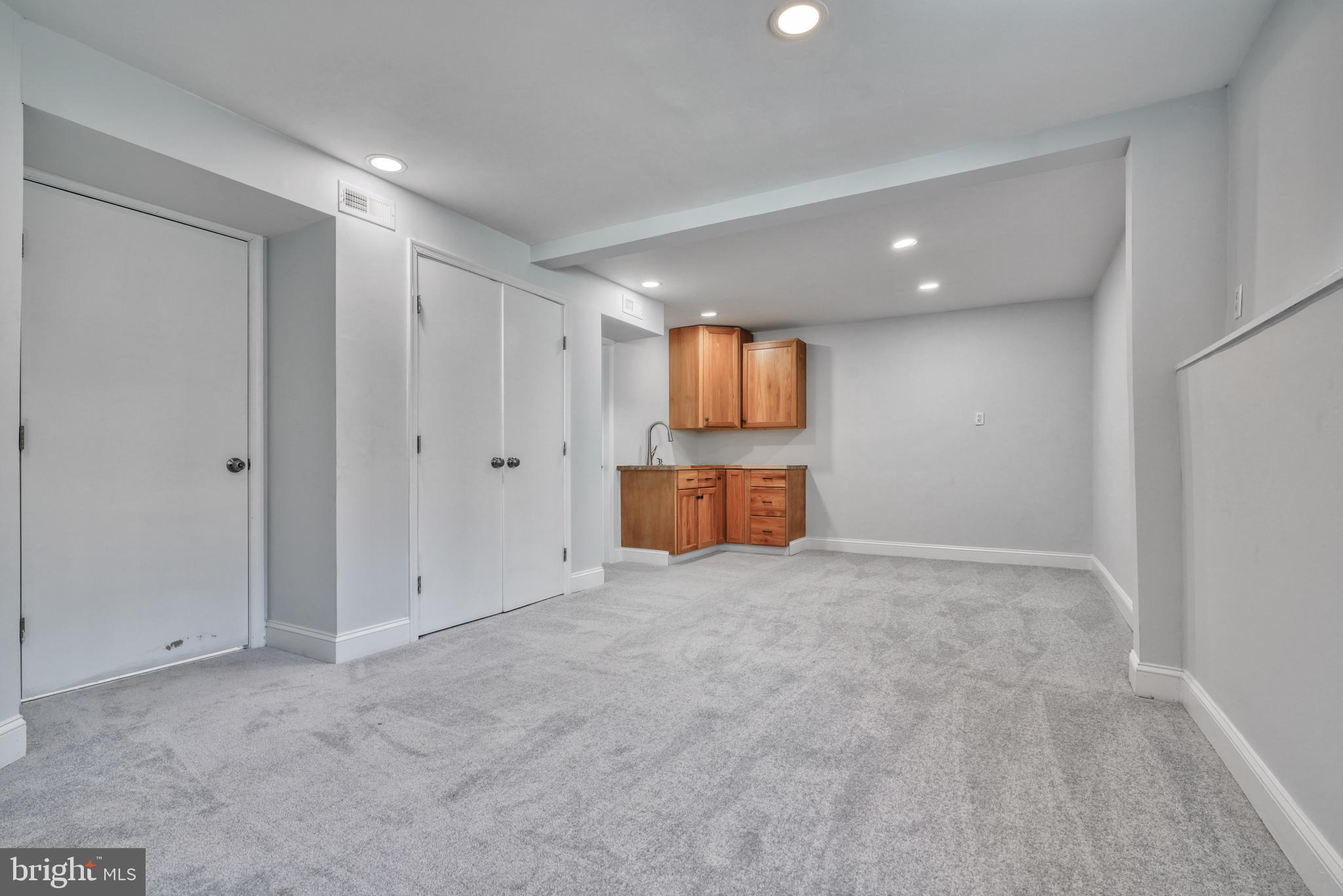 1001 Plover COURT
