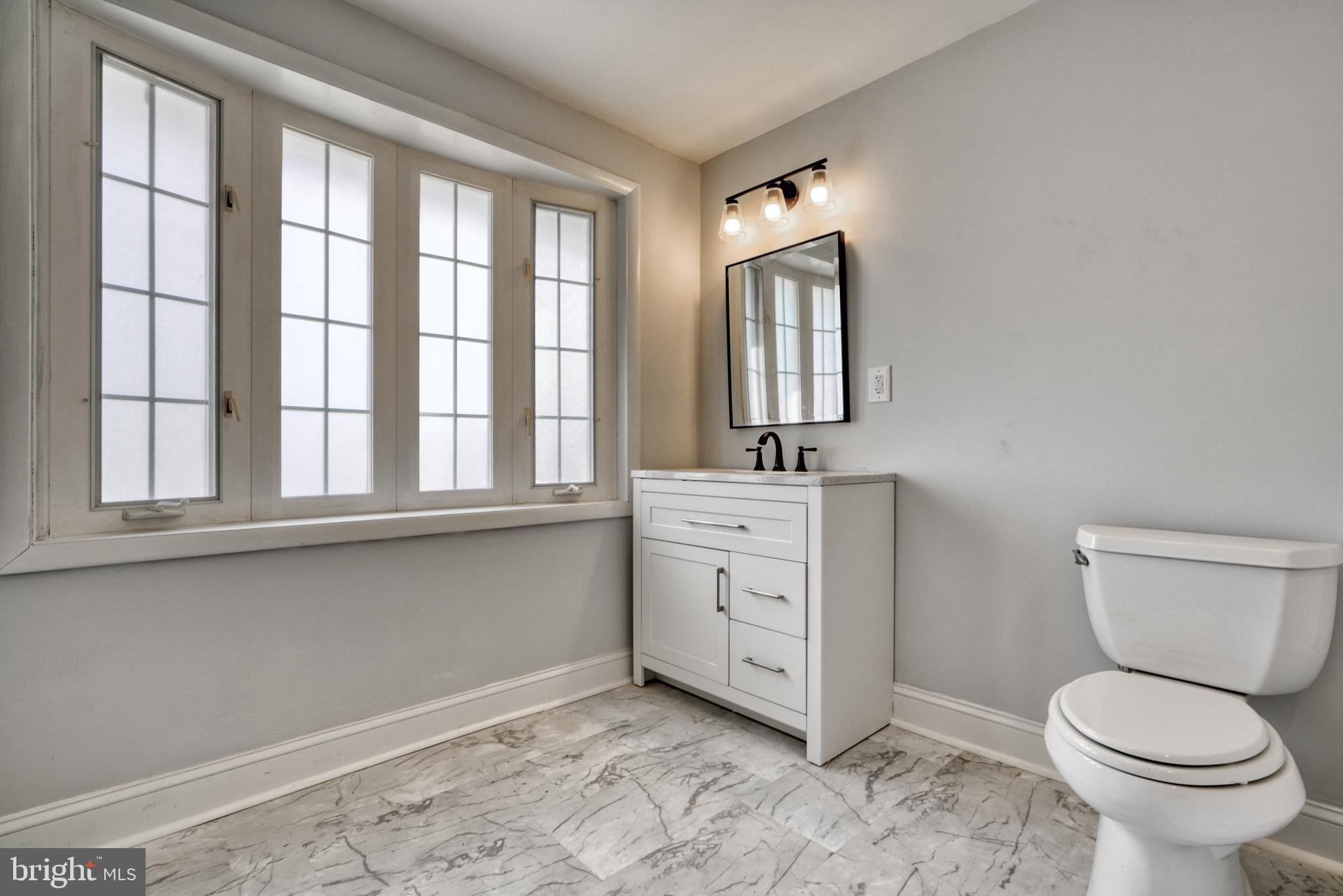 1001 Plover COURT