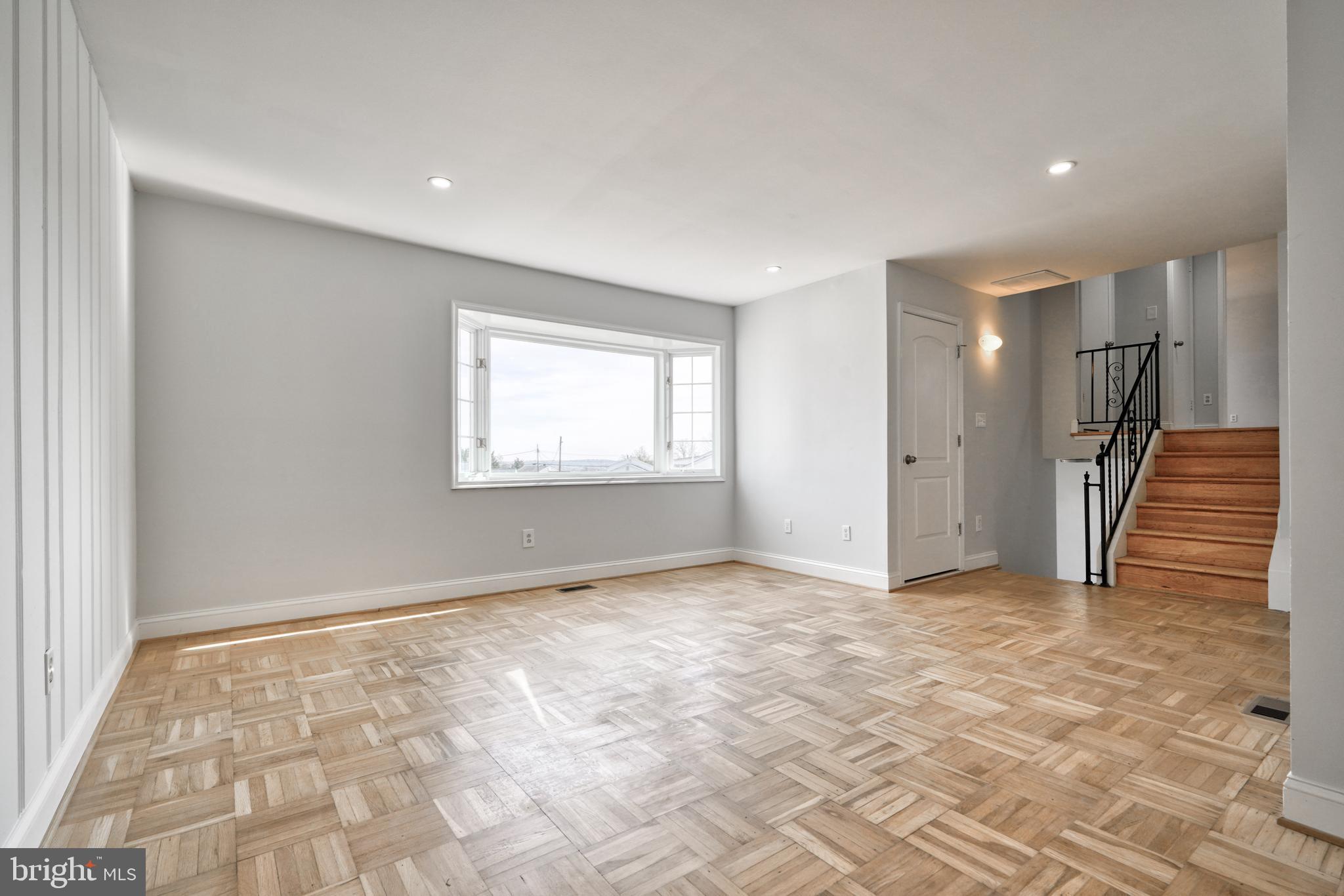 1001 Plover COURT