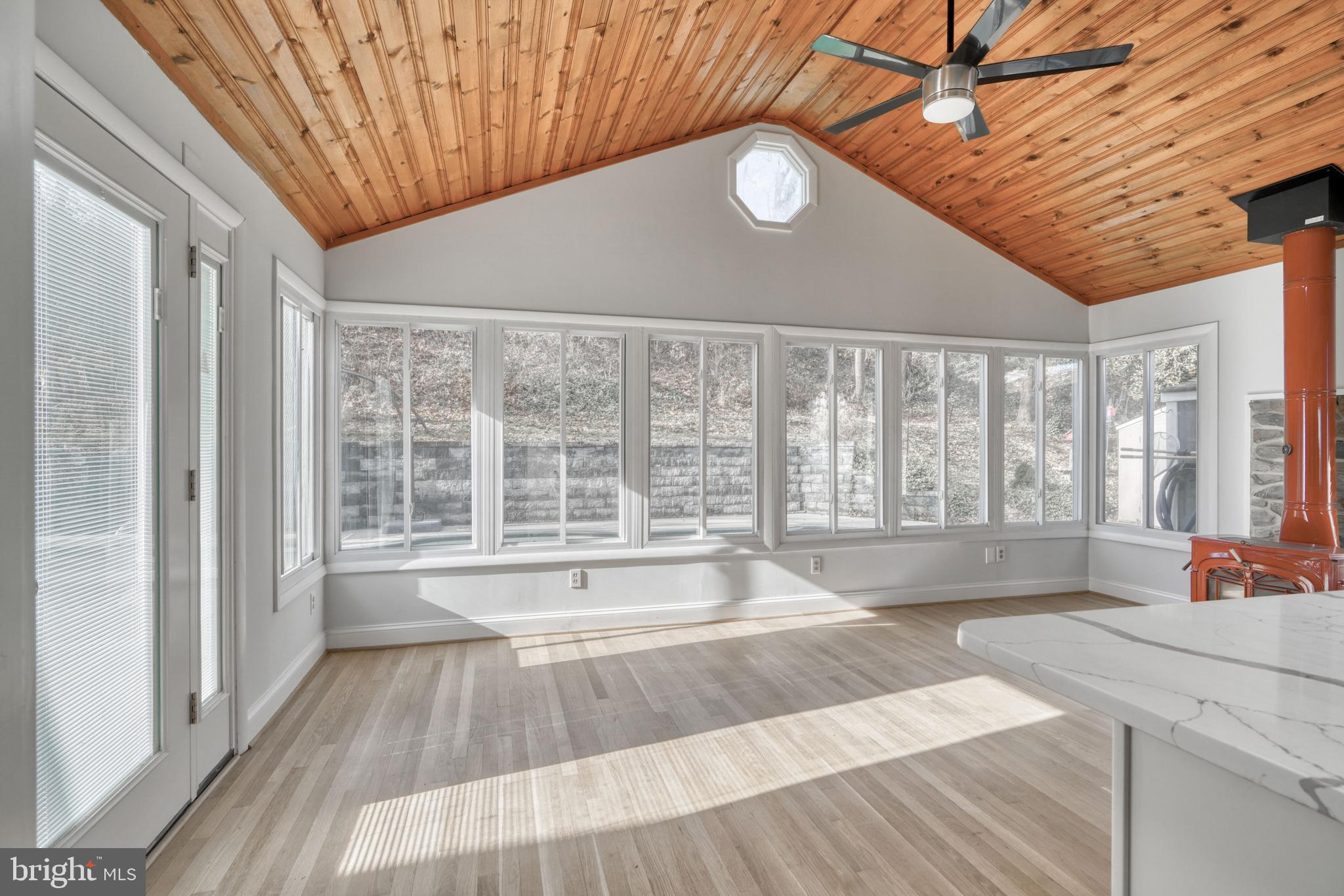 1001 Plover COURT