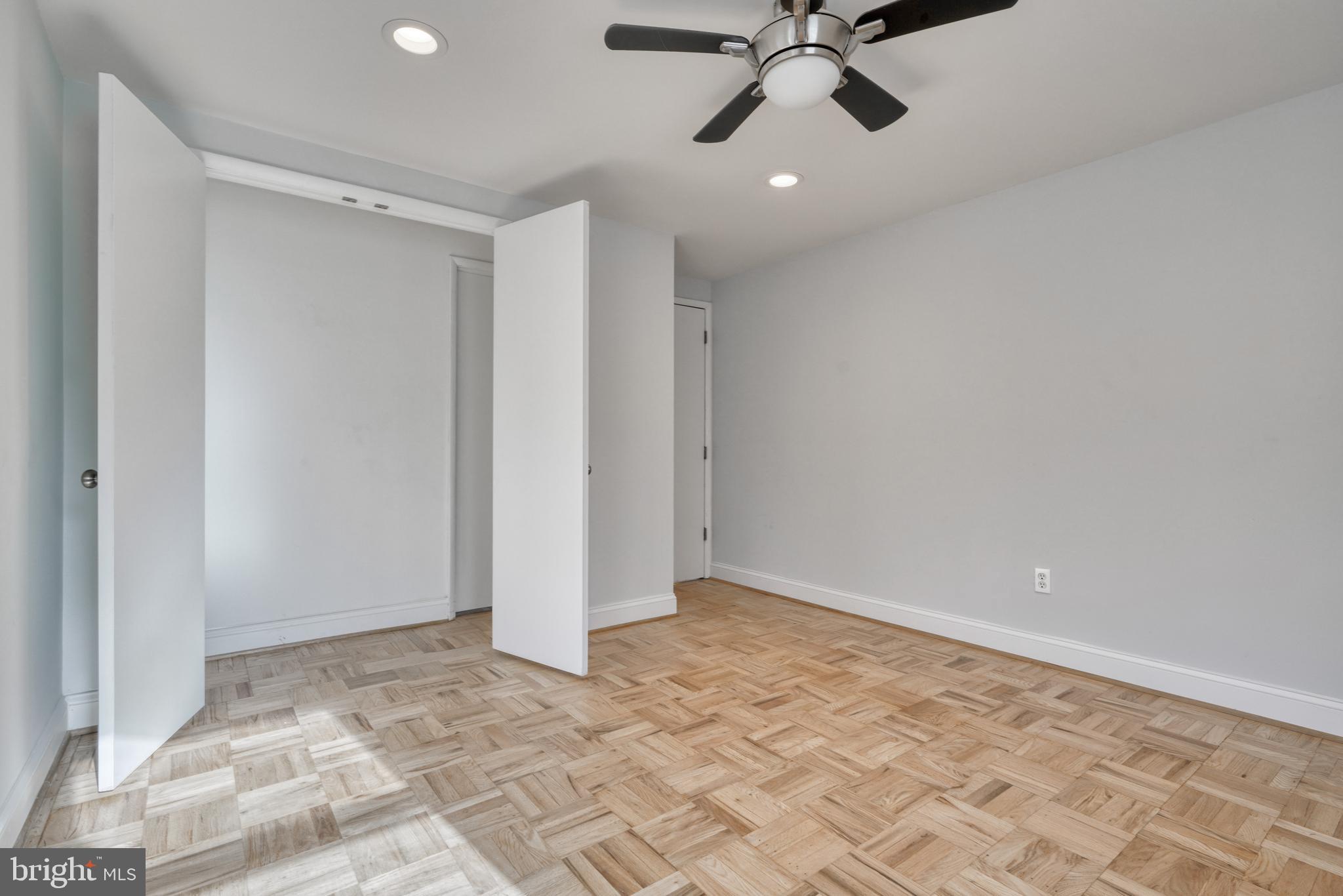 1001 Plover COURT