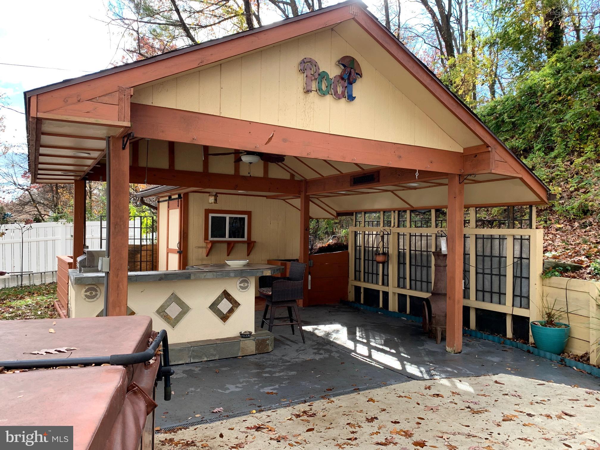 1001 Plover COURT