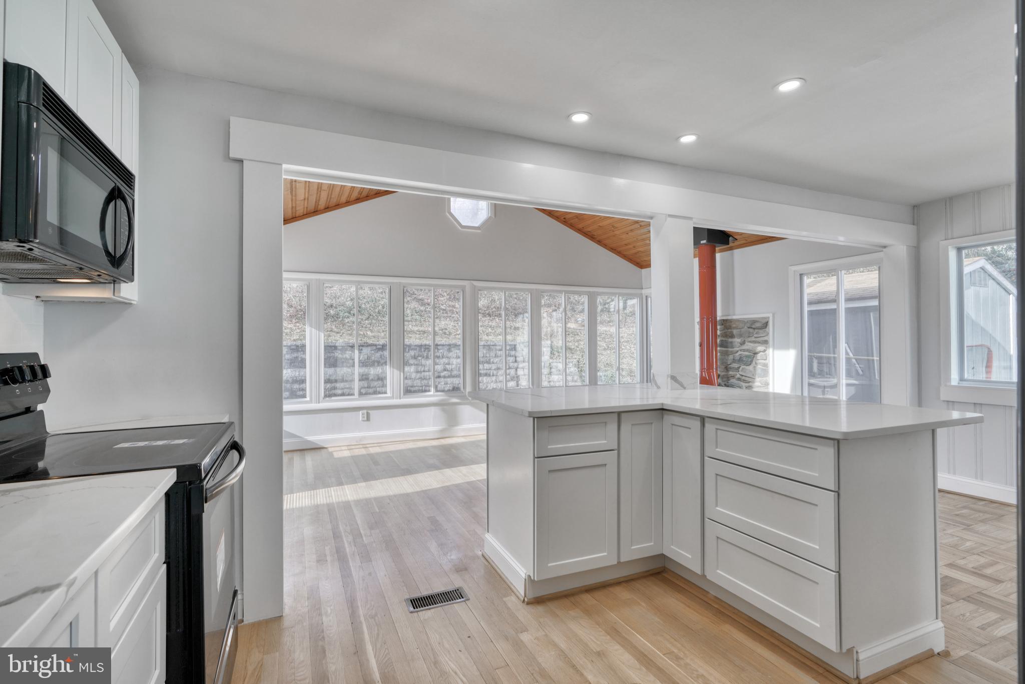 1001 Plover COURT