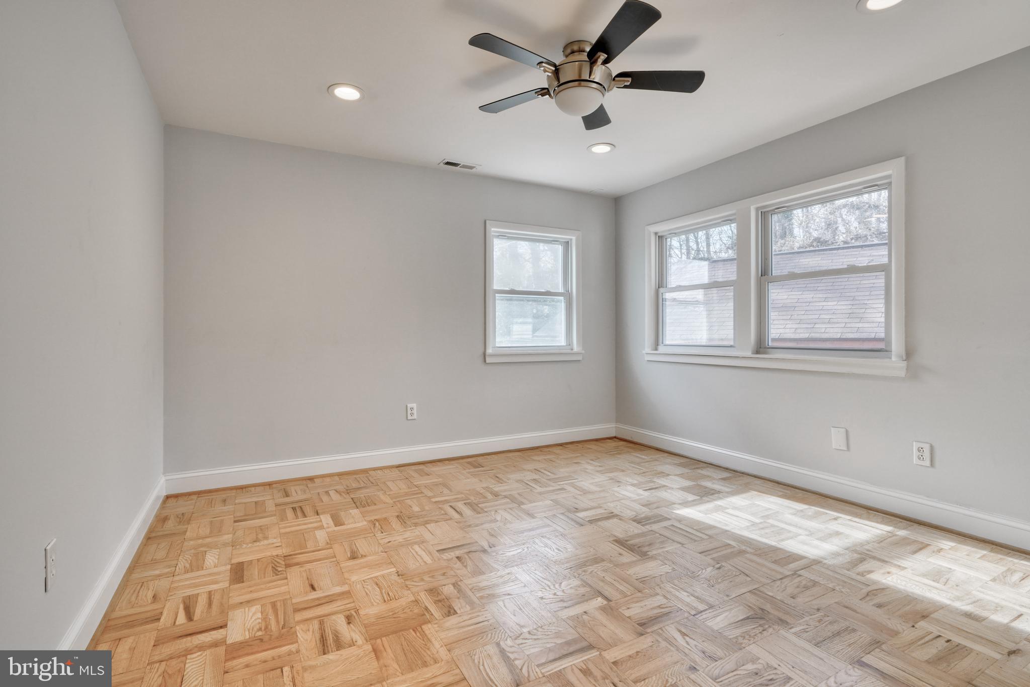 1001 Plover COURT