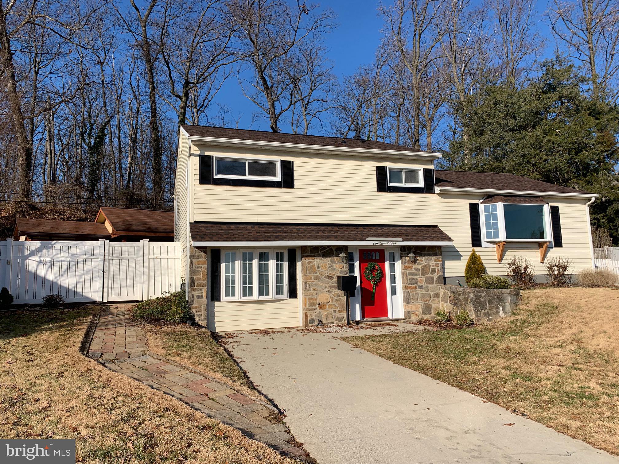 1001 Plover COURT