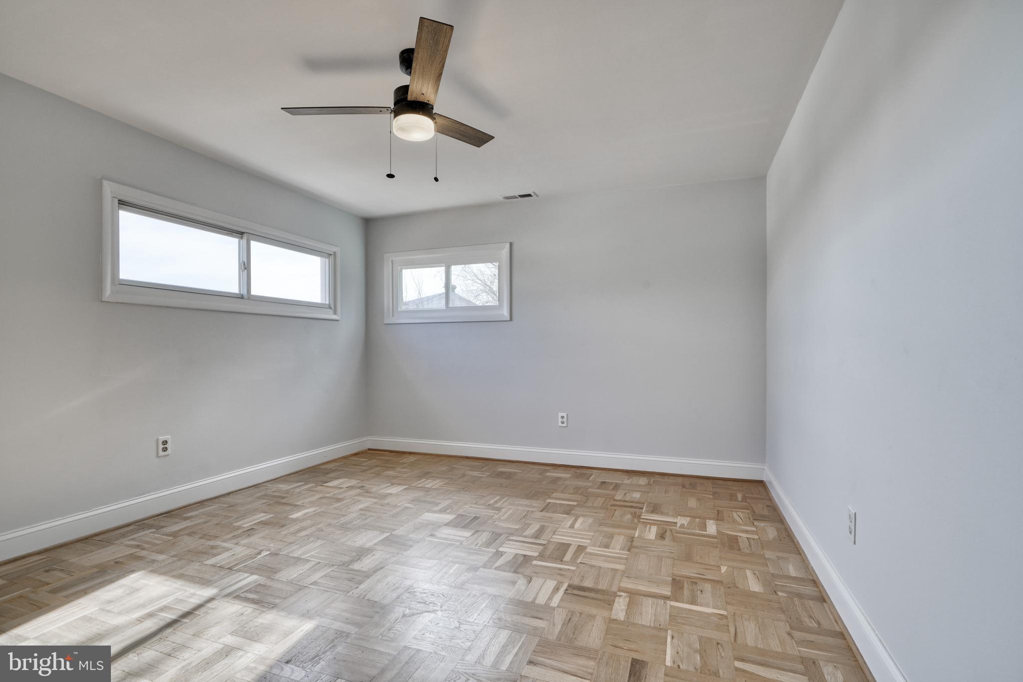 1001 Plover COURT