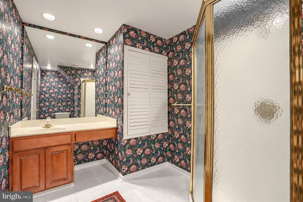 69 CHERRYWOOD COURT