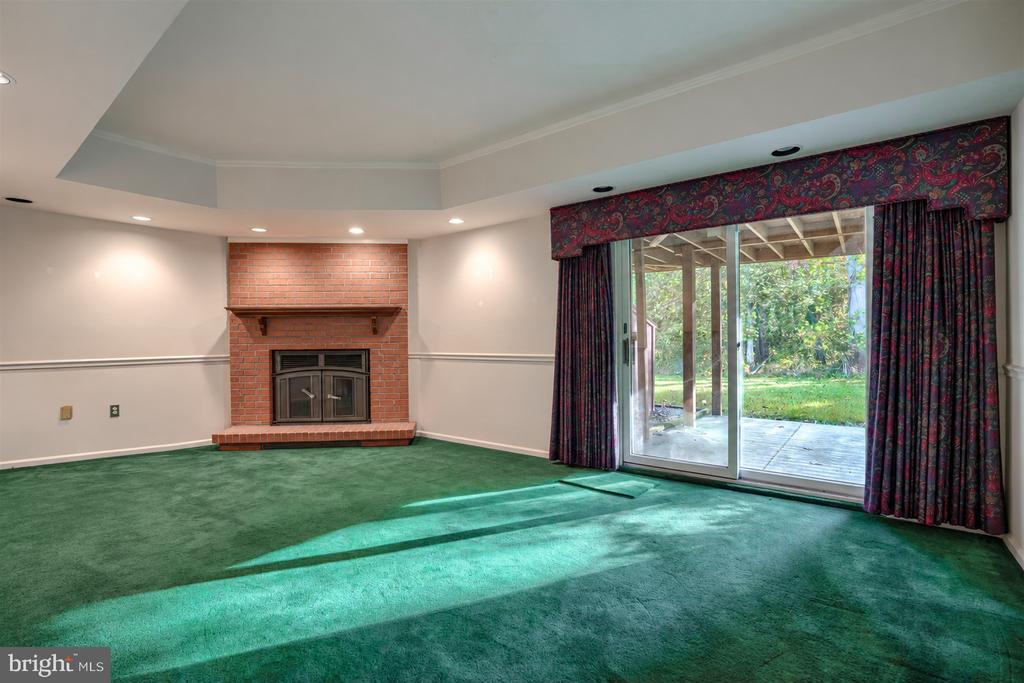 69 CHERRYWOOD COURT