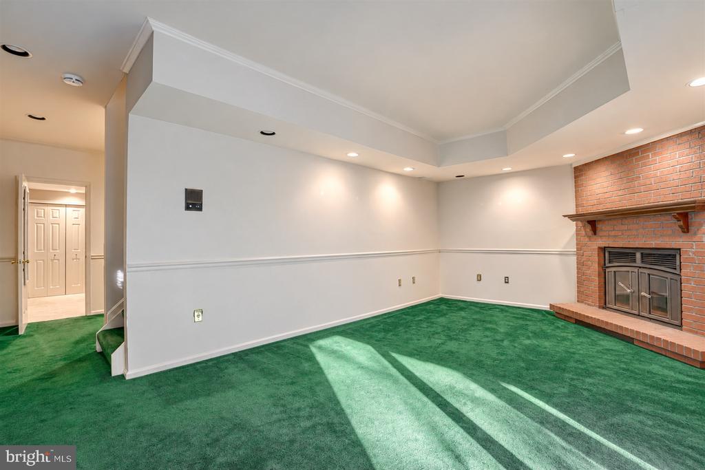 69 CHERRYWOOD COURT
