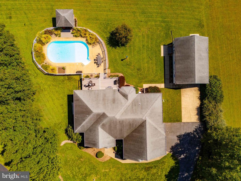 5320 BURREED COURT