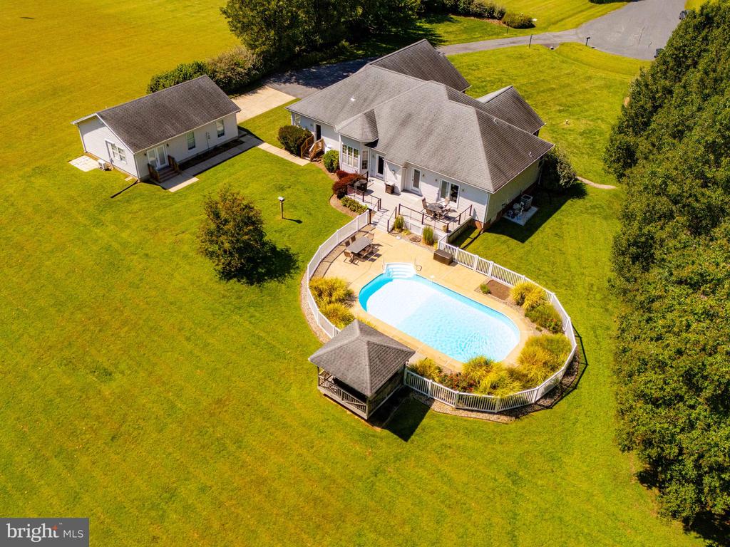 5320 BURREED COURT