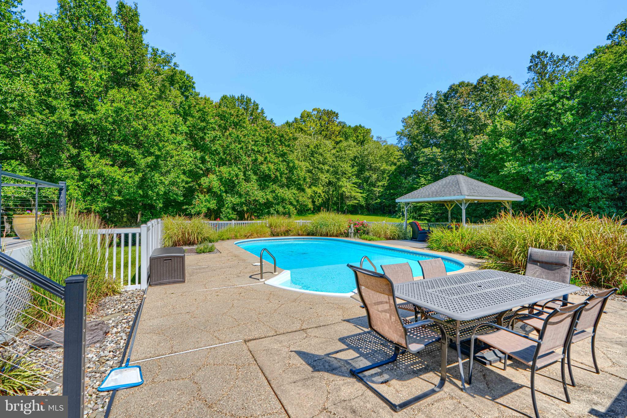 5320 BURREED COURT