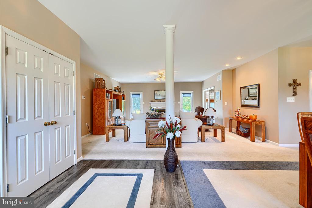 5320 BURREED COURT