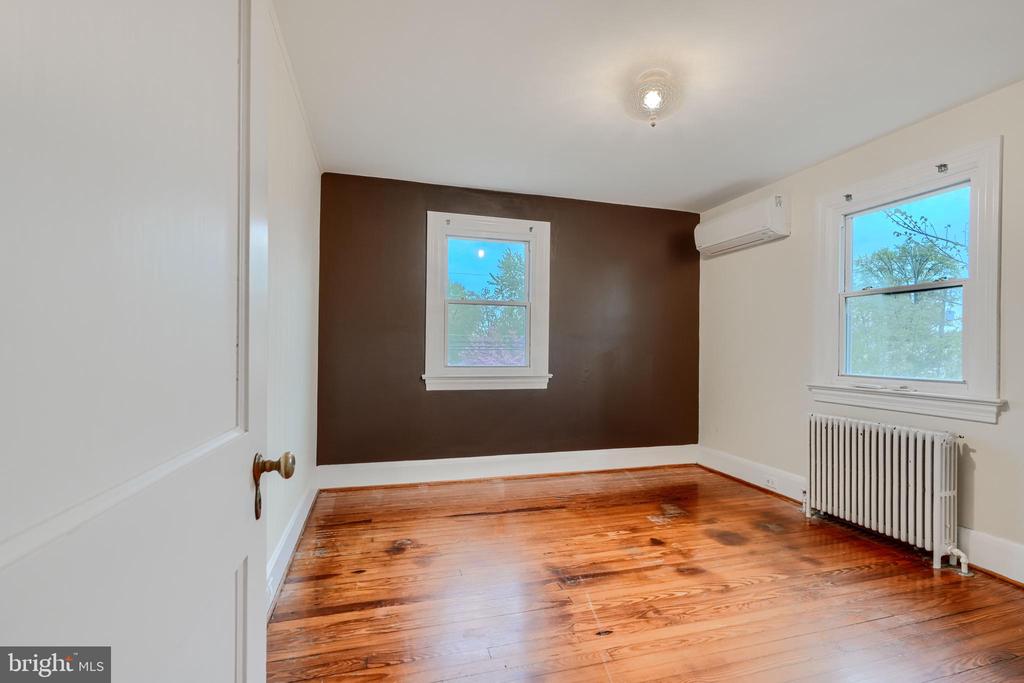 206 Edmund St