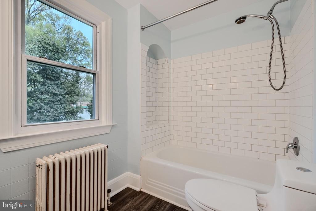 206 Edmund St