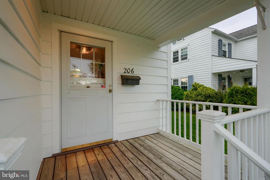 206 Edmund St