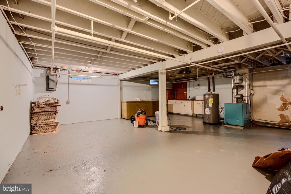 206 Edmund St