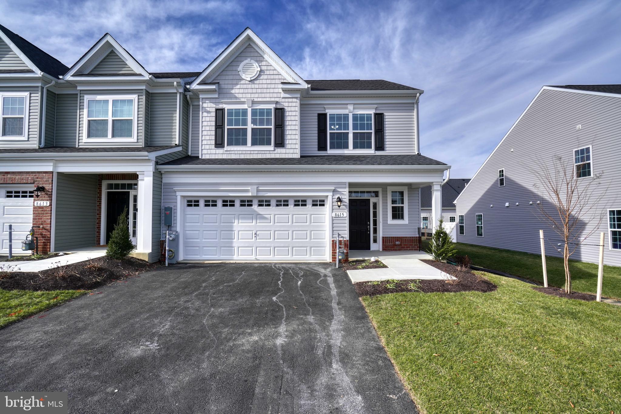 8615 Hines CIRCLE
