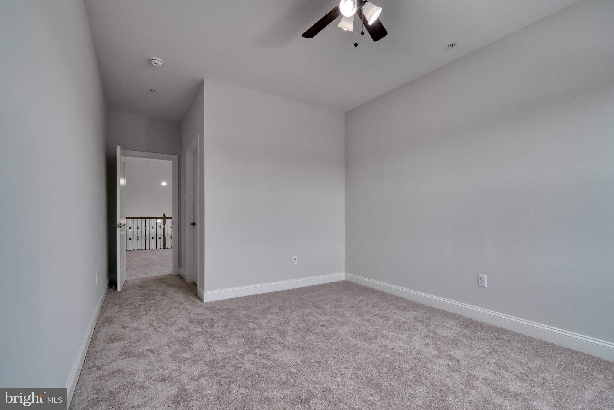 8615 Hines CIRCLE