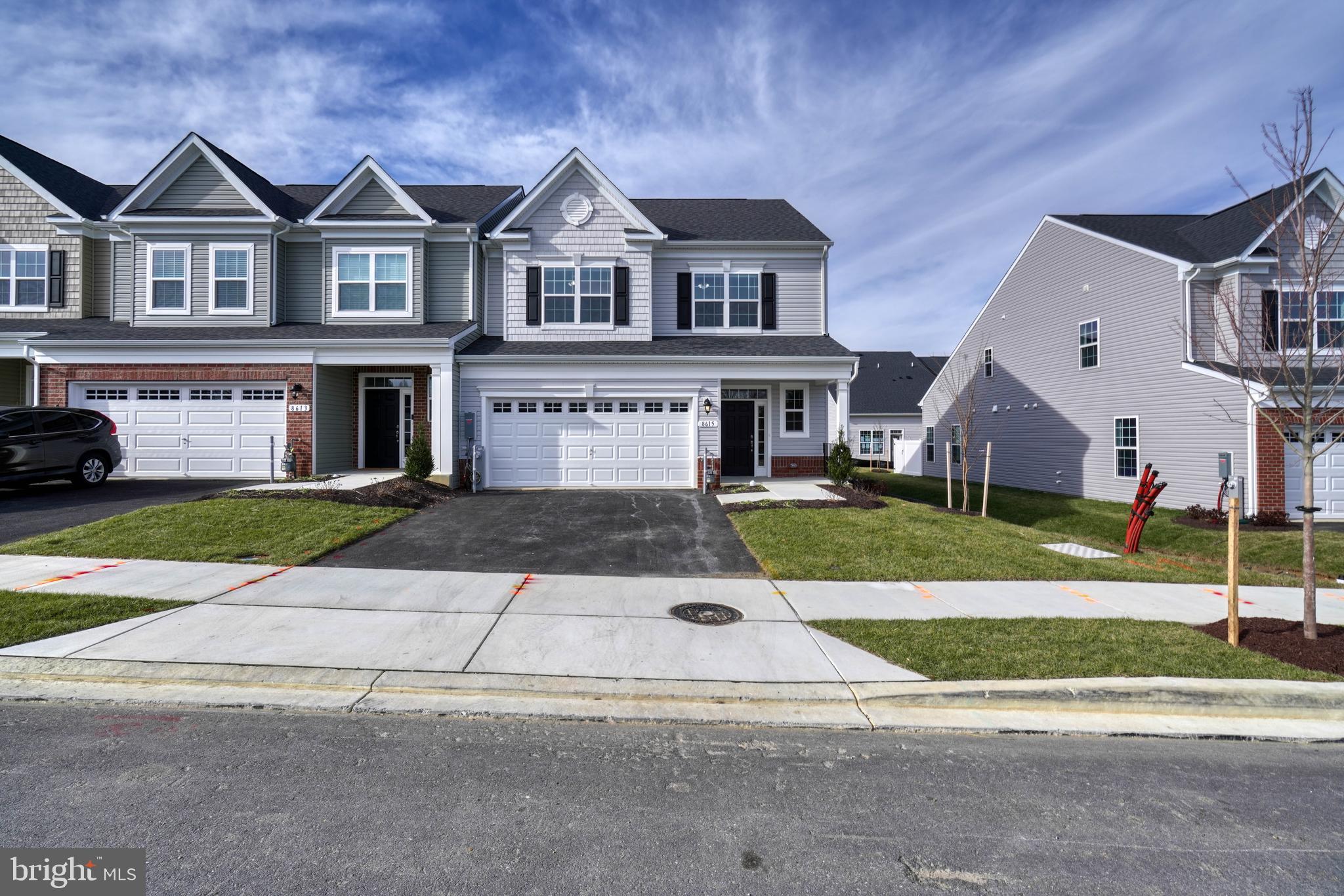 8615 Hines CIRCLE