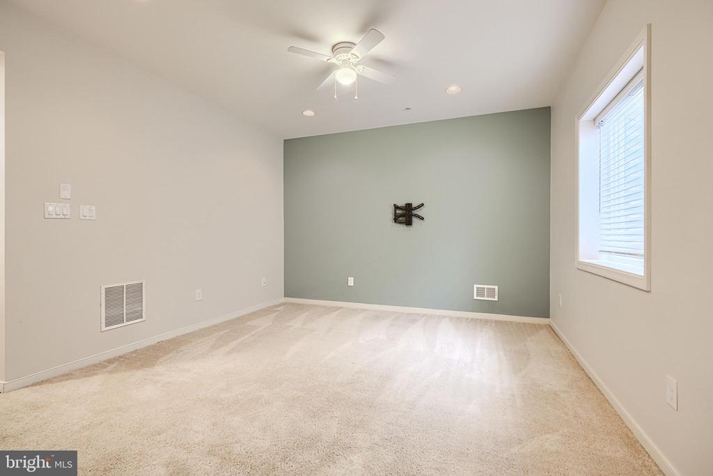7015 JOANN KHAN DRIVE