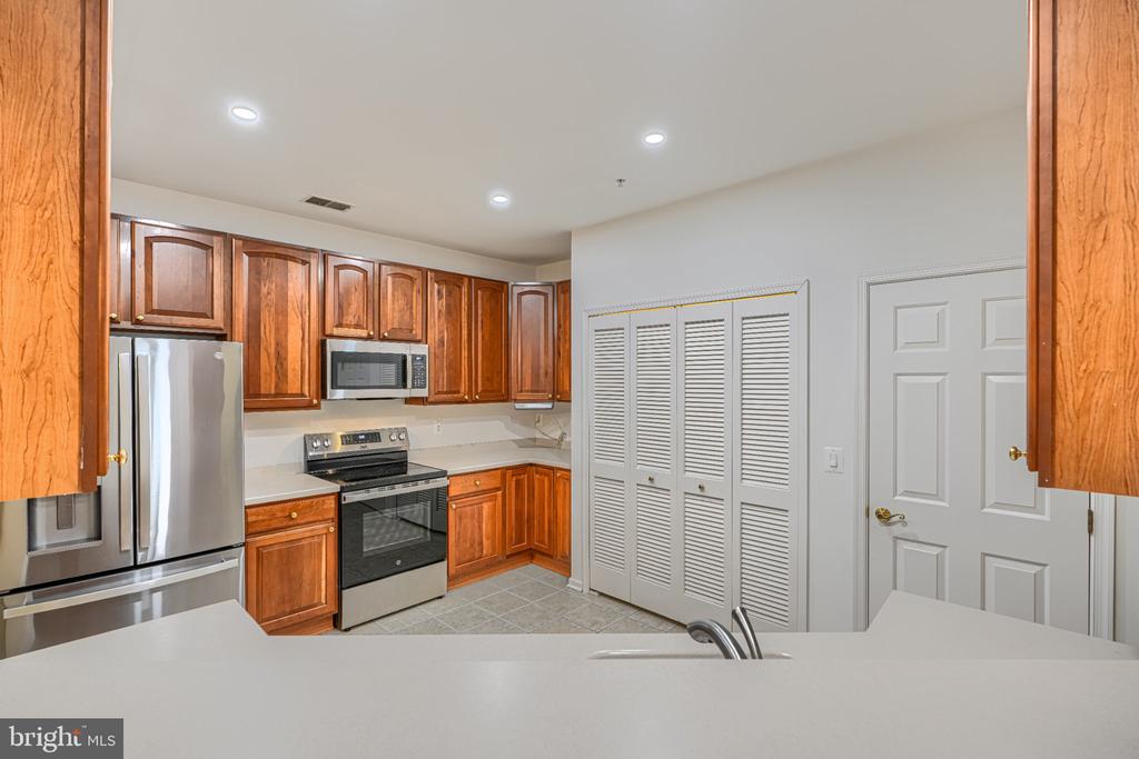 5935 ABRIANNA WAY Unit: N