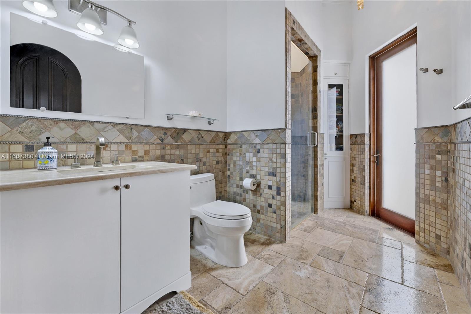 425 NW 119th Ave