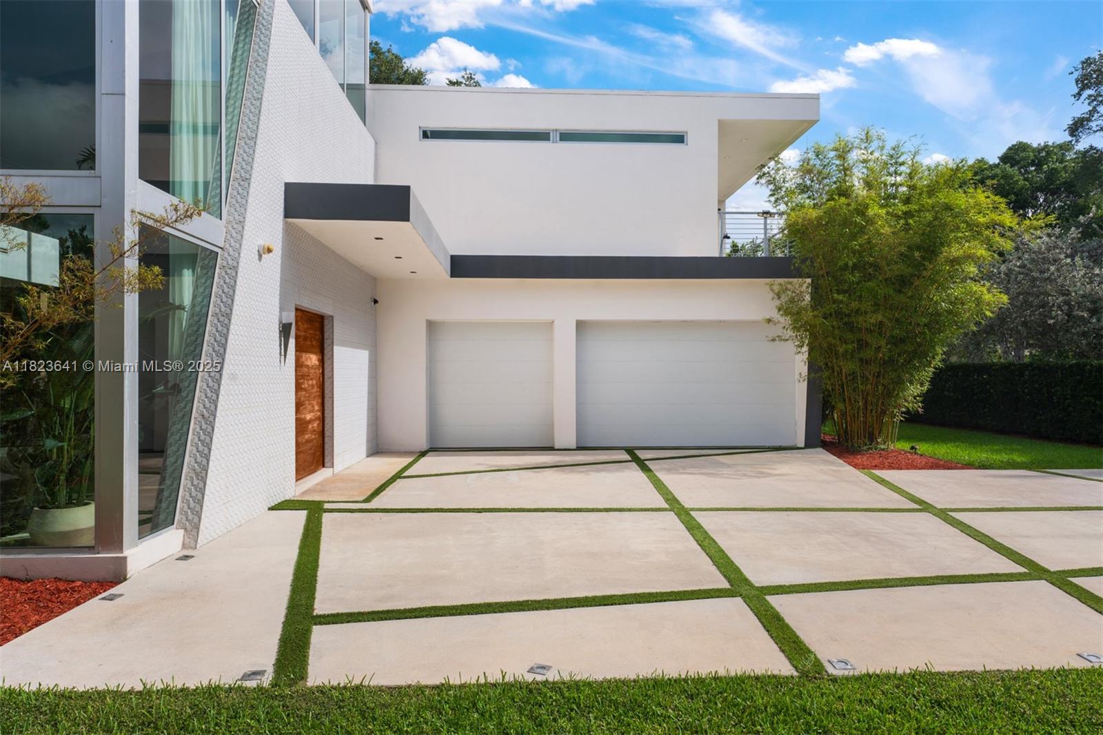 10620 SW 74th Ave