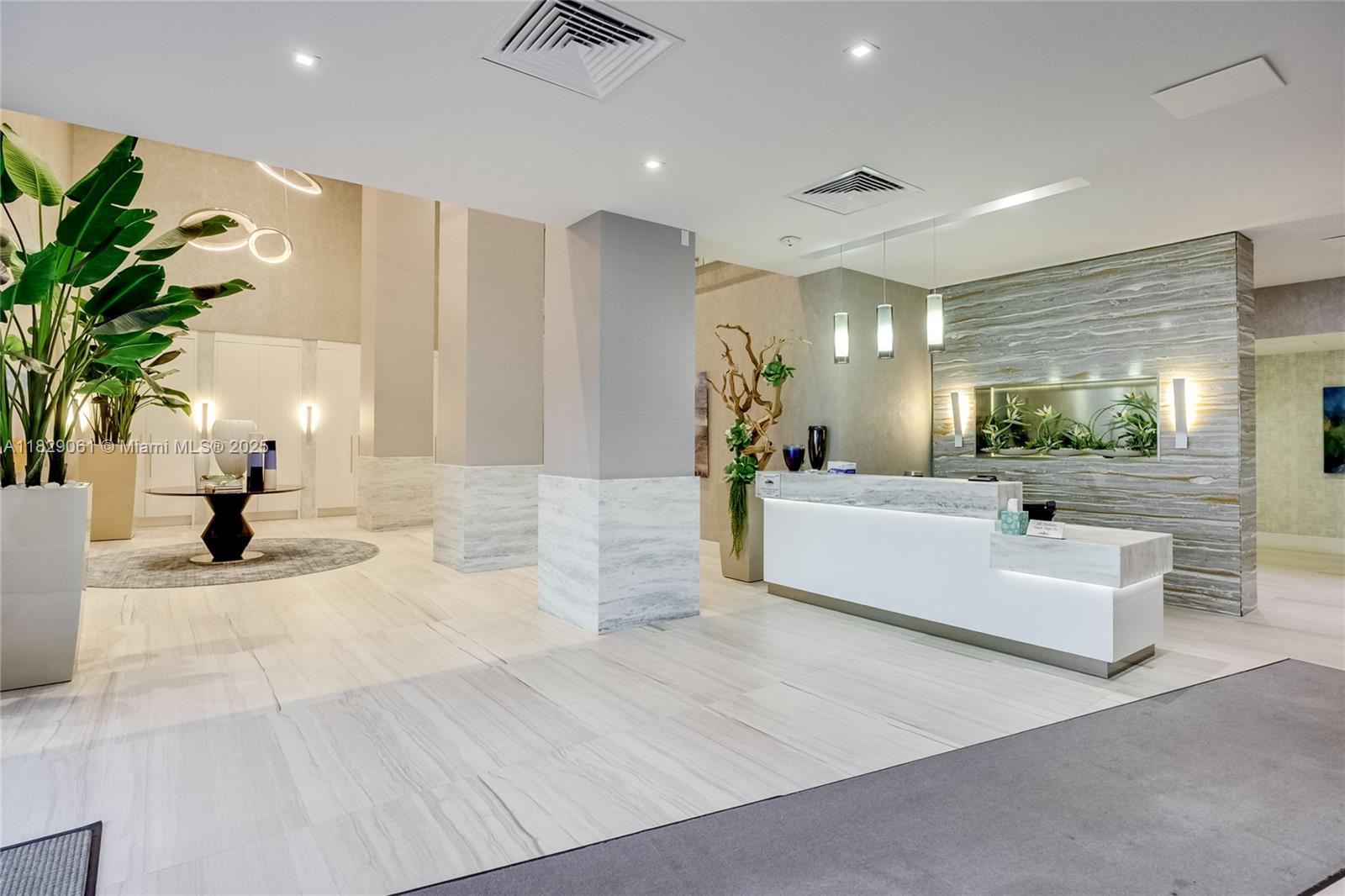 2301 S Ocean Dr # 1405