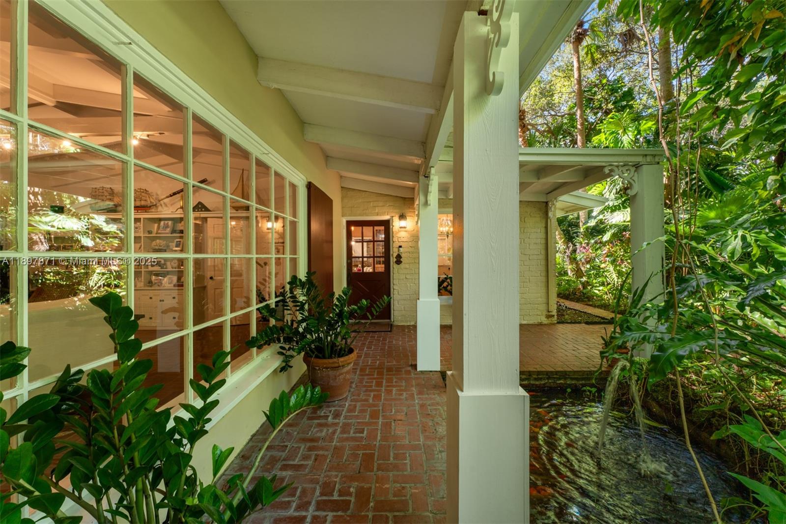 5950 SW 128th St, Pinecrest