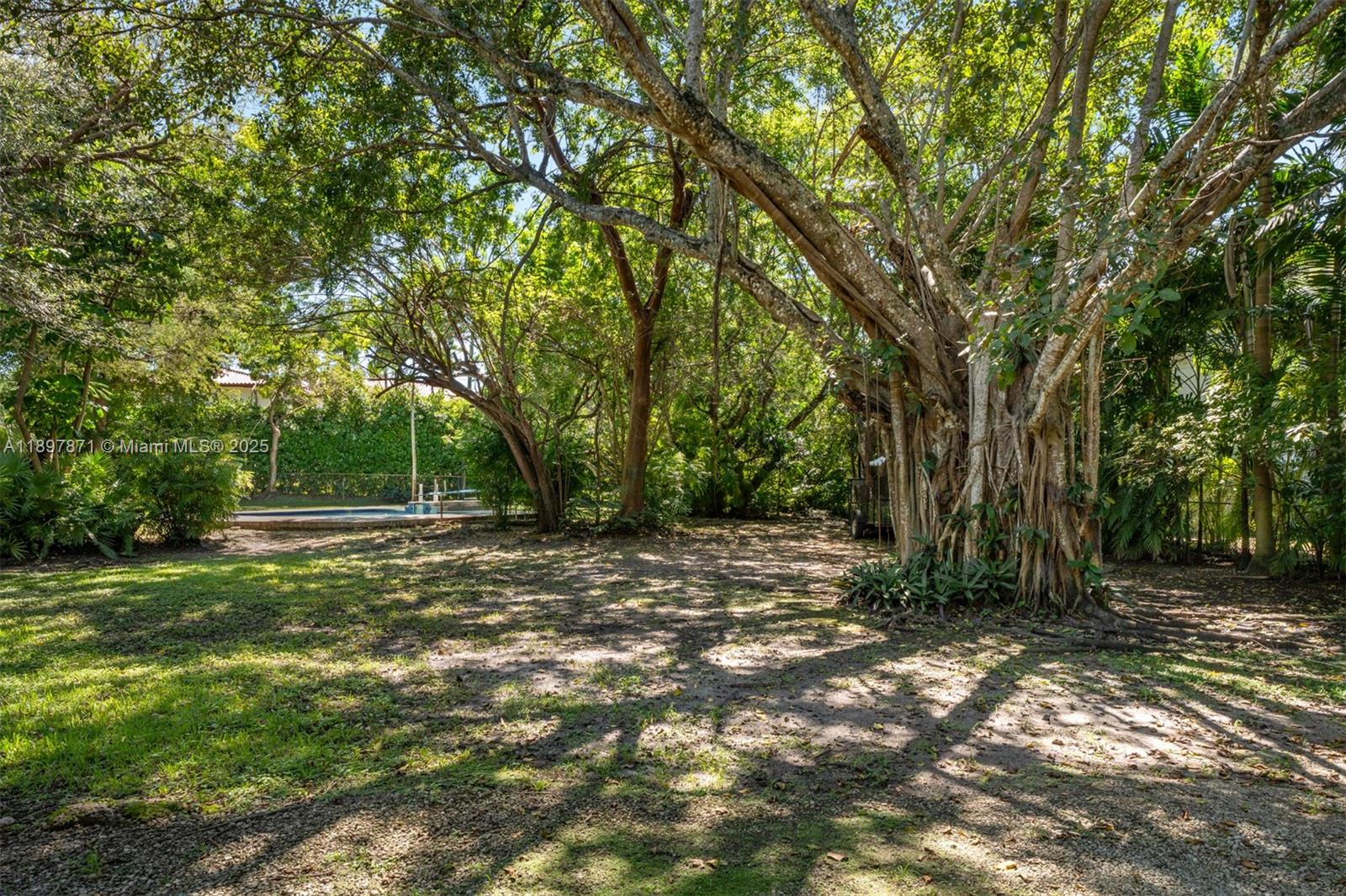 5950 SW 128th St, Pinecrest