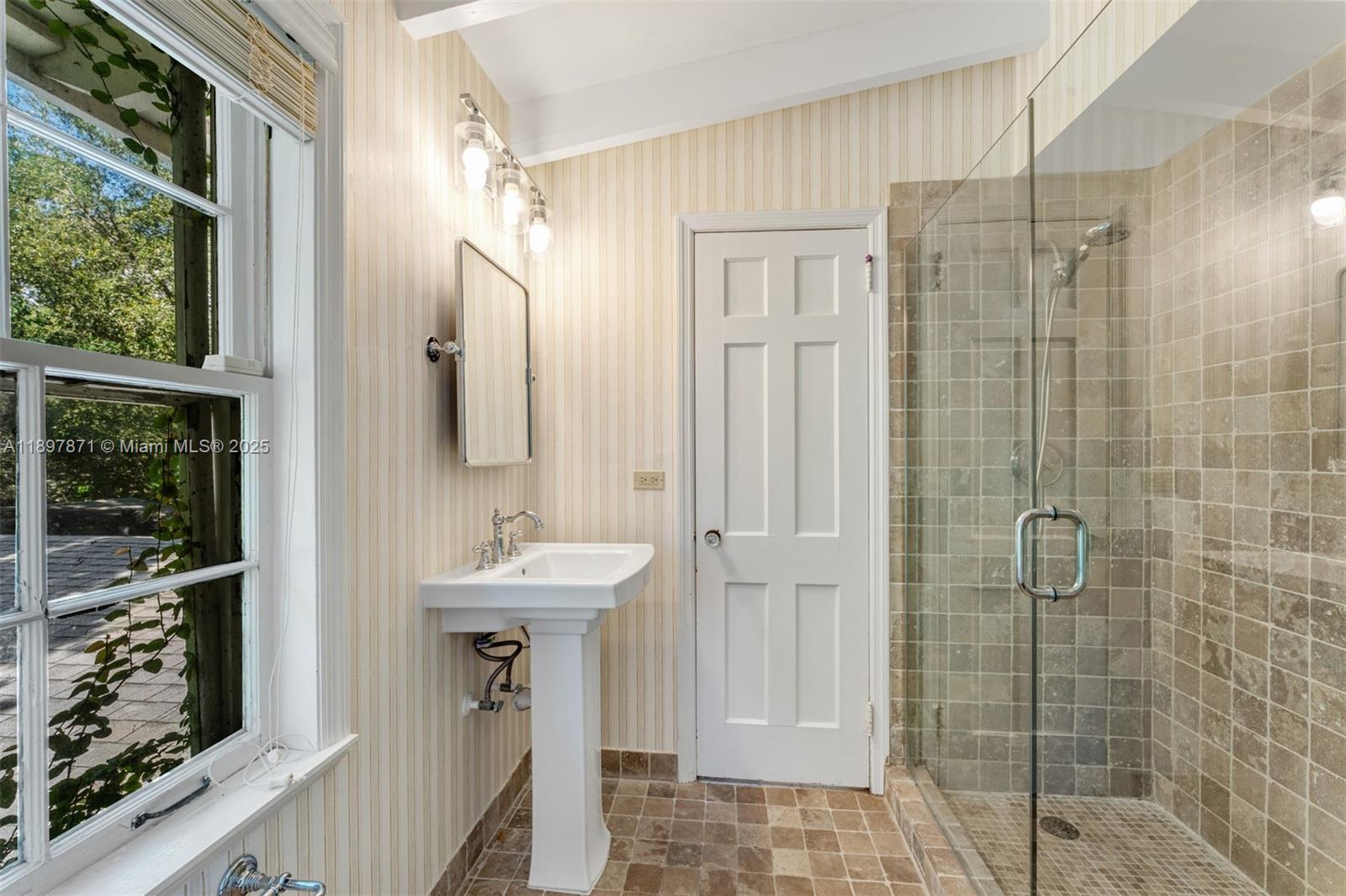 5950 SW 128th St, Pinecrest