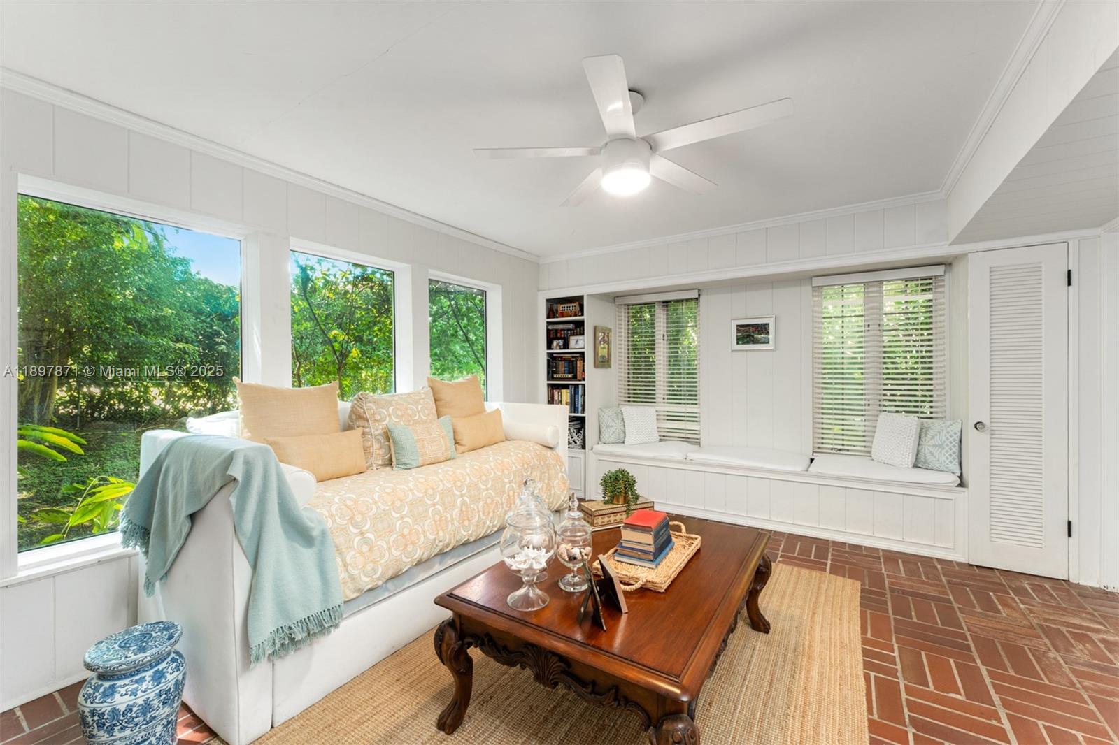 5950 SW 128th St, Pinecrest