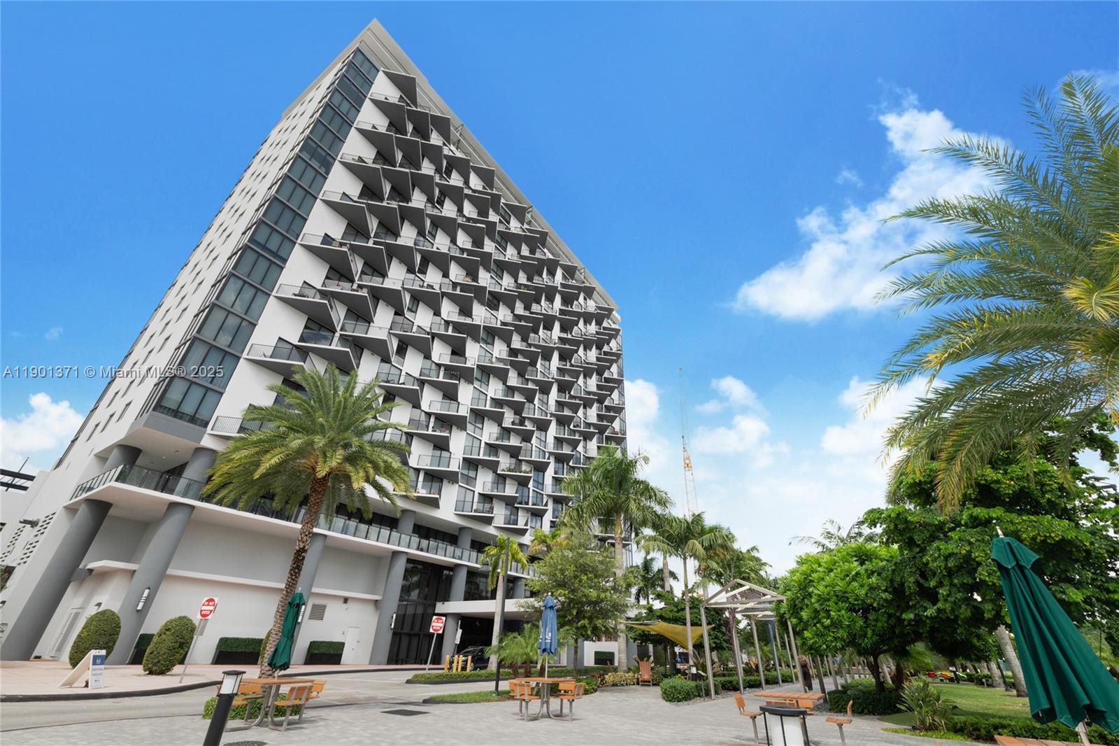 5300 Paseo Blvd # 1205, Doral Unit: 1205