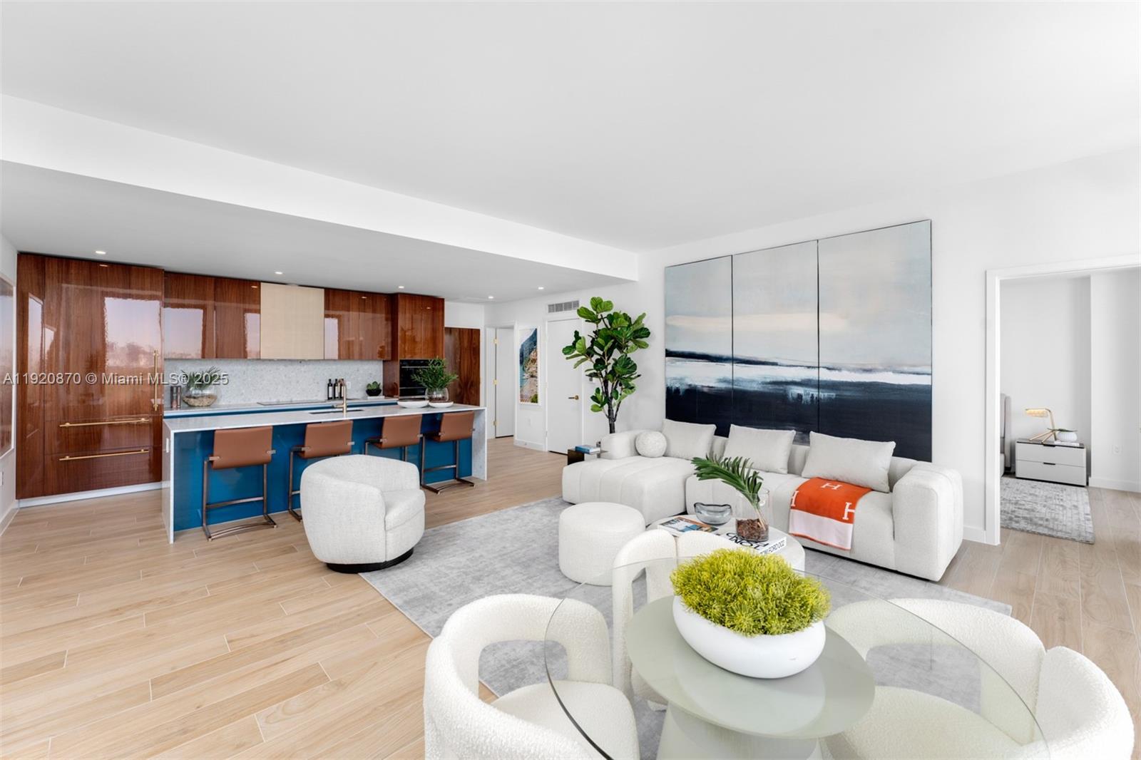 2678 Tigertail Ave # 1504