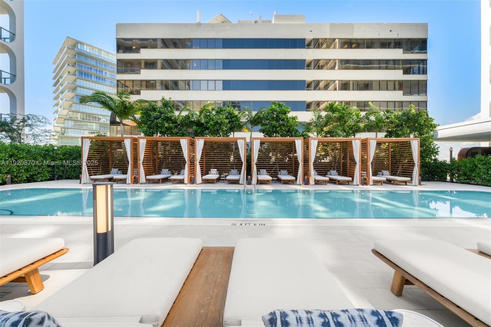 2678 Tigertail Ave # 1504