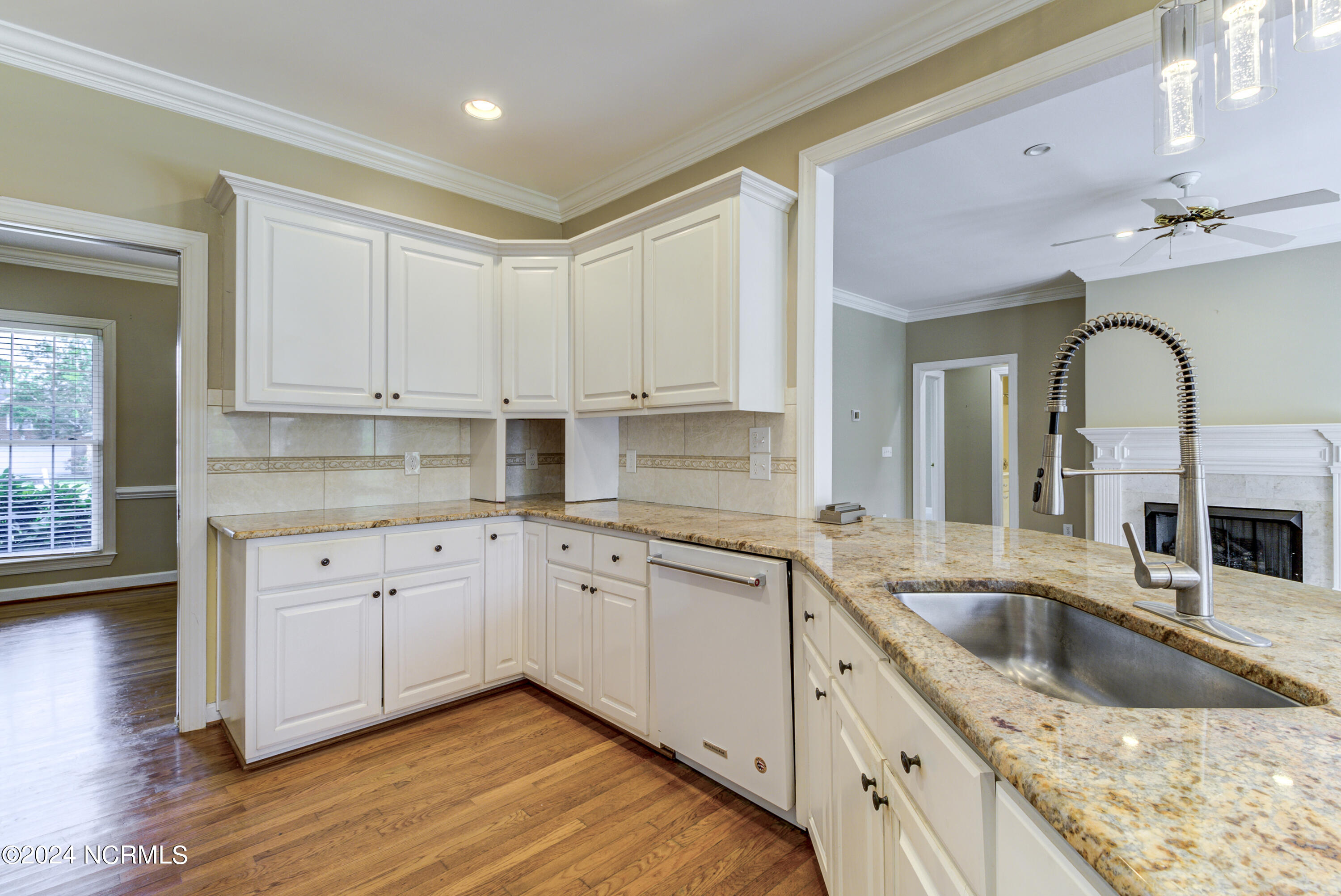3128 Braemar Lane