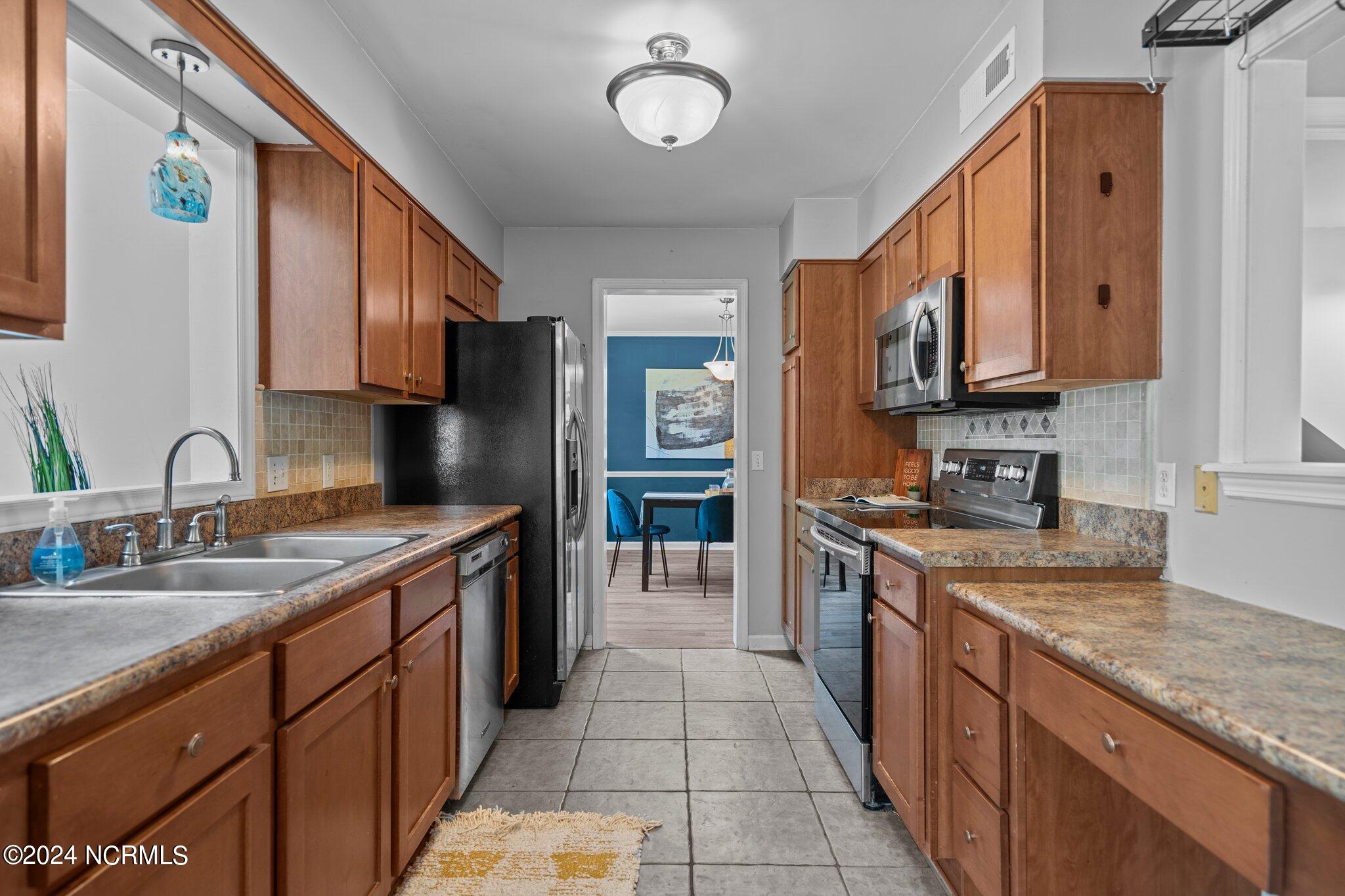2902 Colonel Lamb Drive