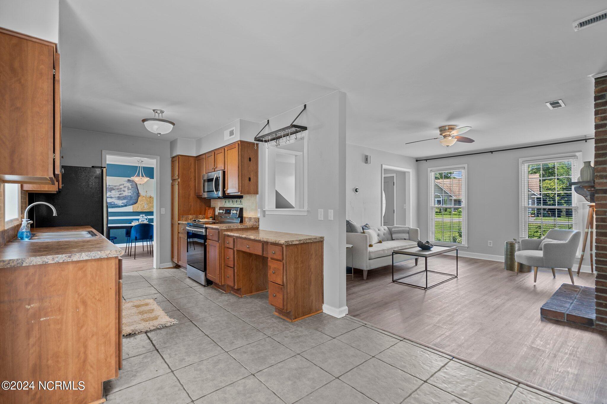 2902 Colonel Lamb Drive
