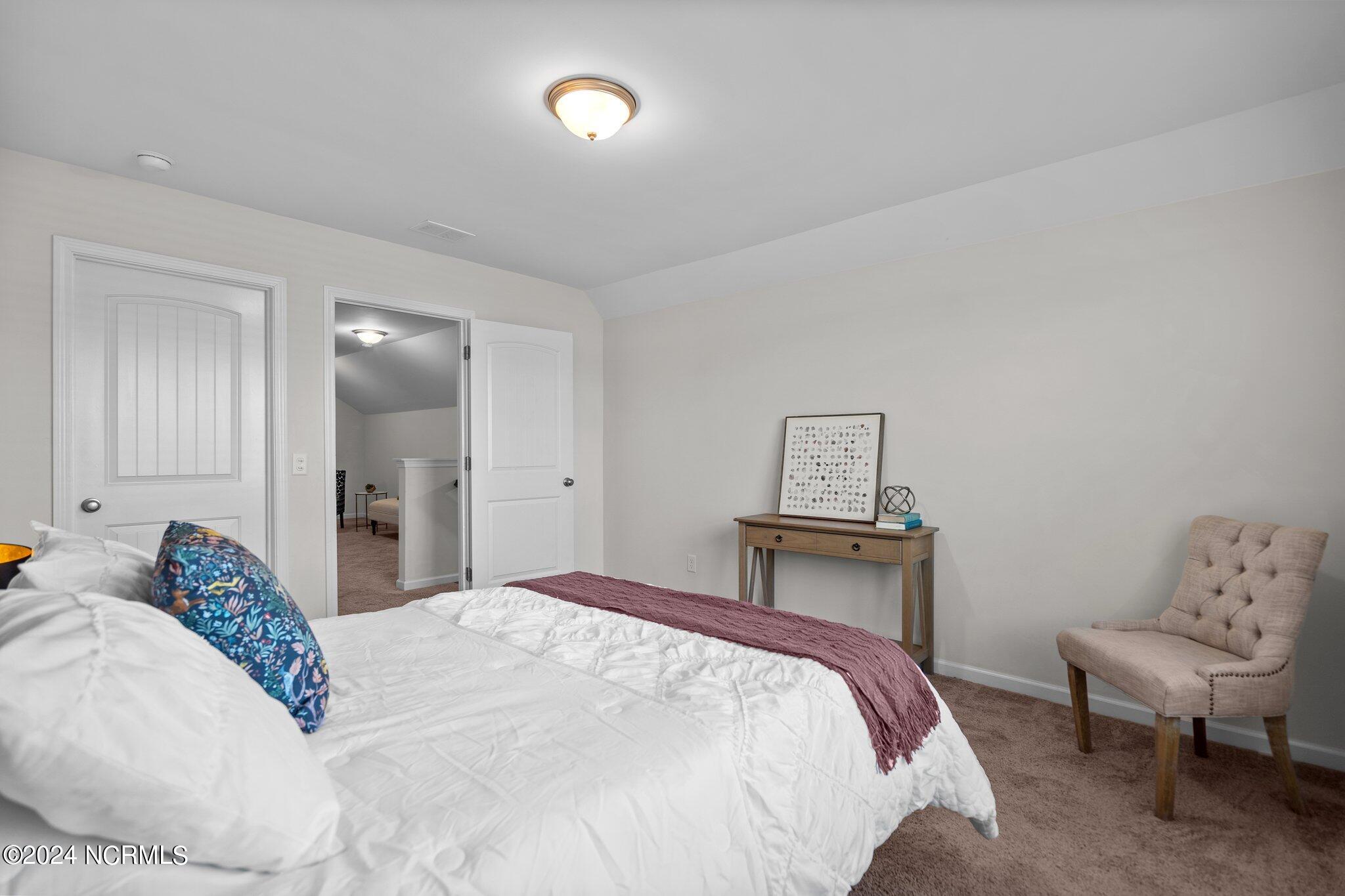 6016 Meadowgrove Loop