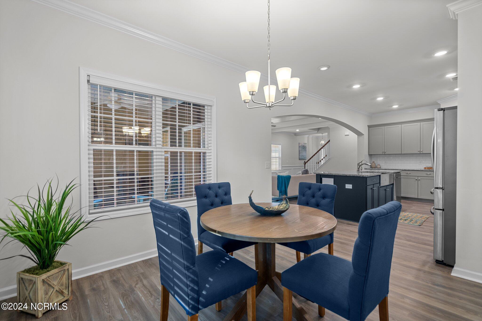 6016 Meadowgrove Loop