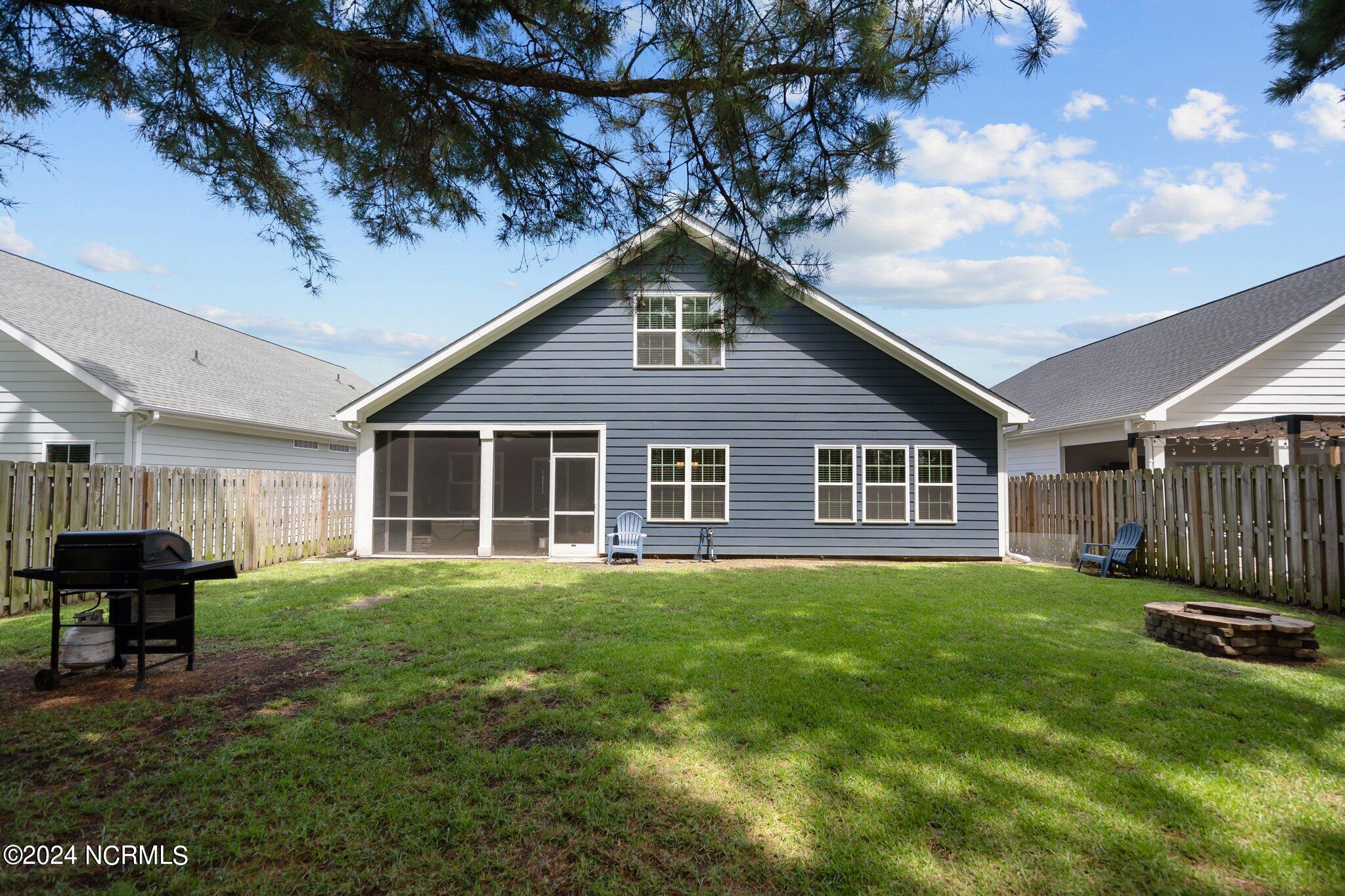 6016 Meadowgrove Loop