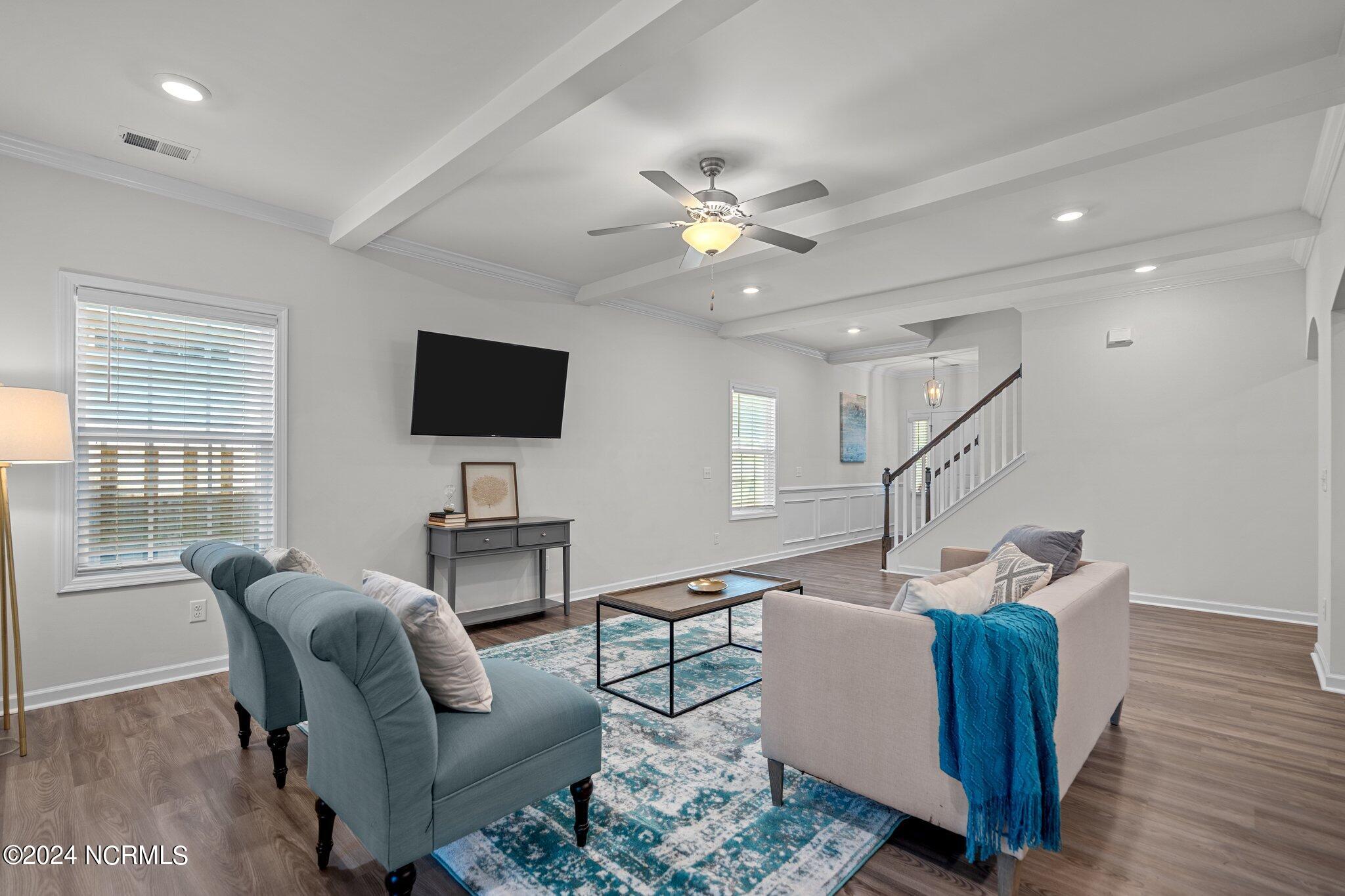 6016 Meadowgrove Loop