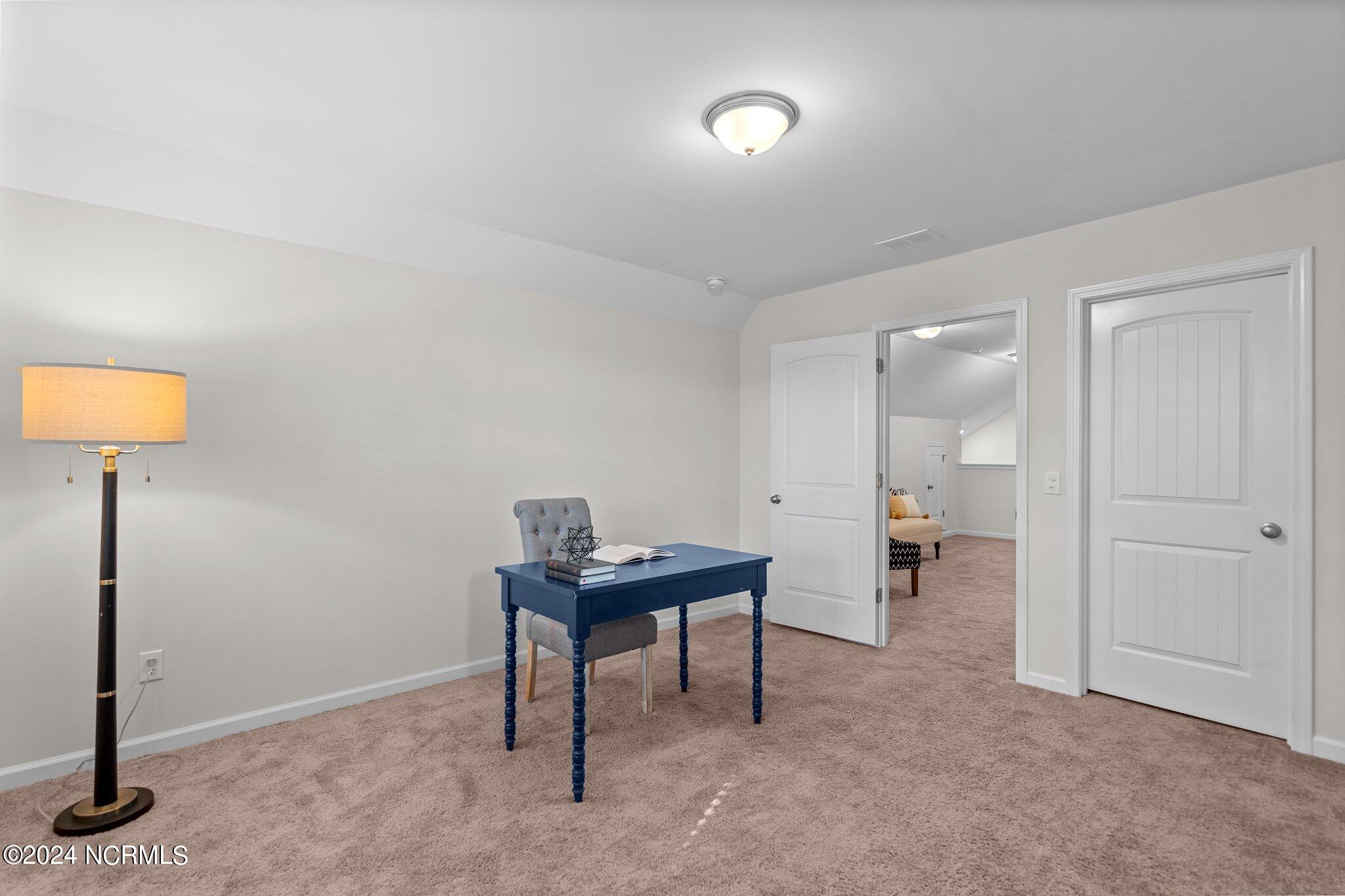 6016 Meadowgrove Loop